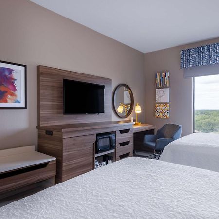 Hampton Inn Сейнт Робърт Екстериор снимка