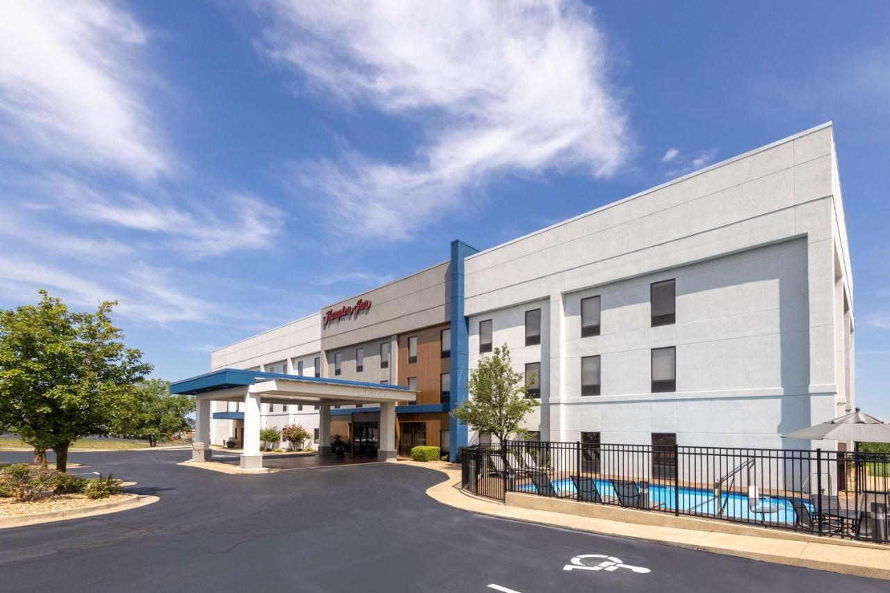 Hampton Inn Сейнт Робърт Екстериор снимка