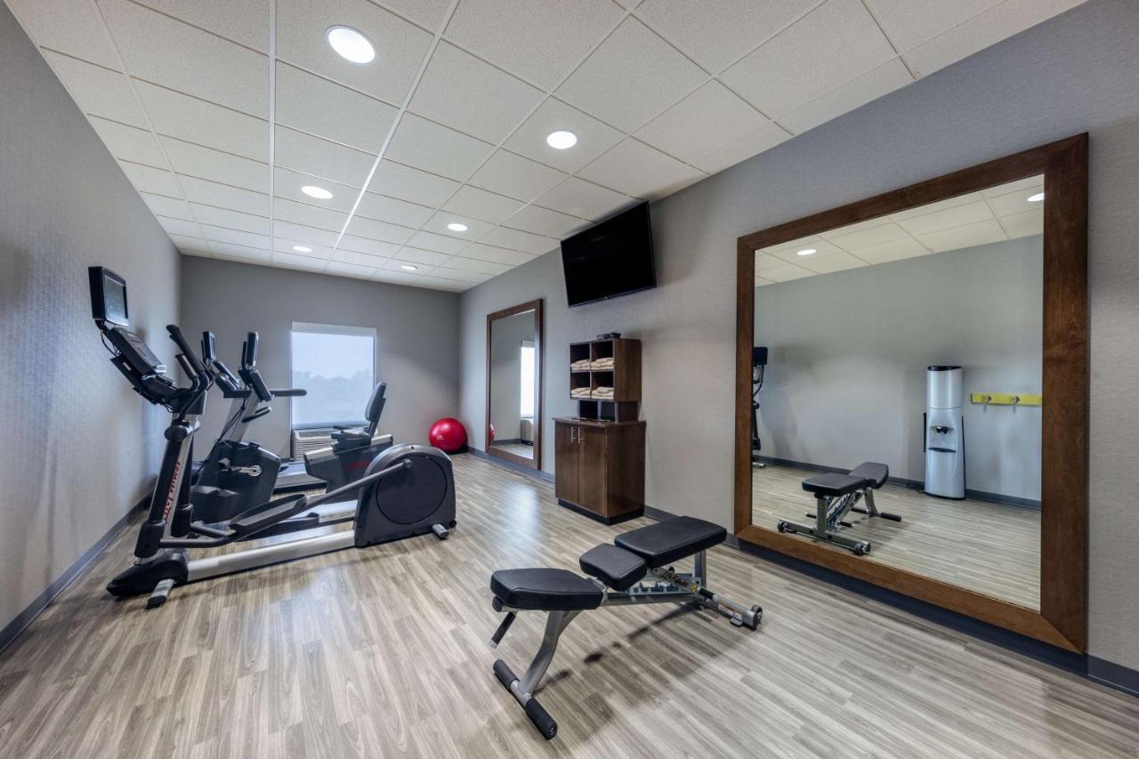 Hampton Inn Сейнт Робърт Екстериор снимка