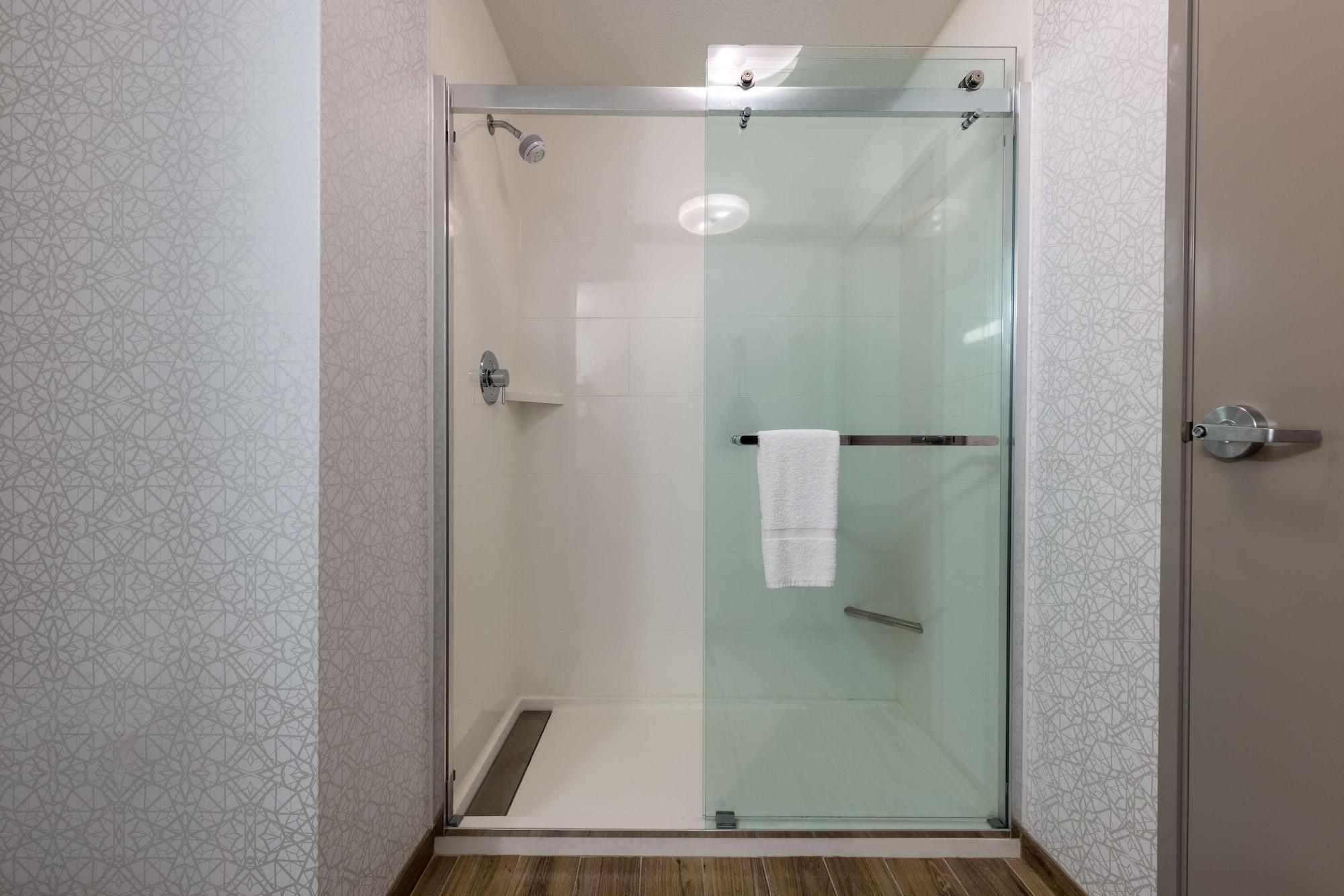 Hampton Inn Сейнт Робърт Екстериор снимка