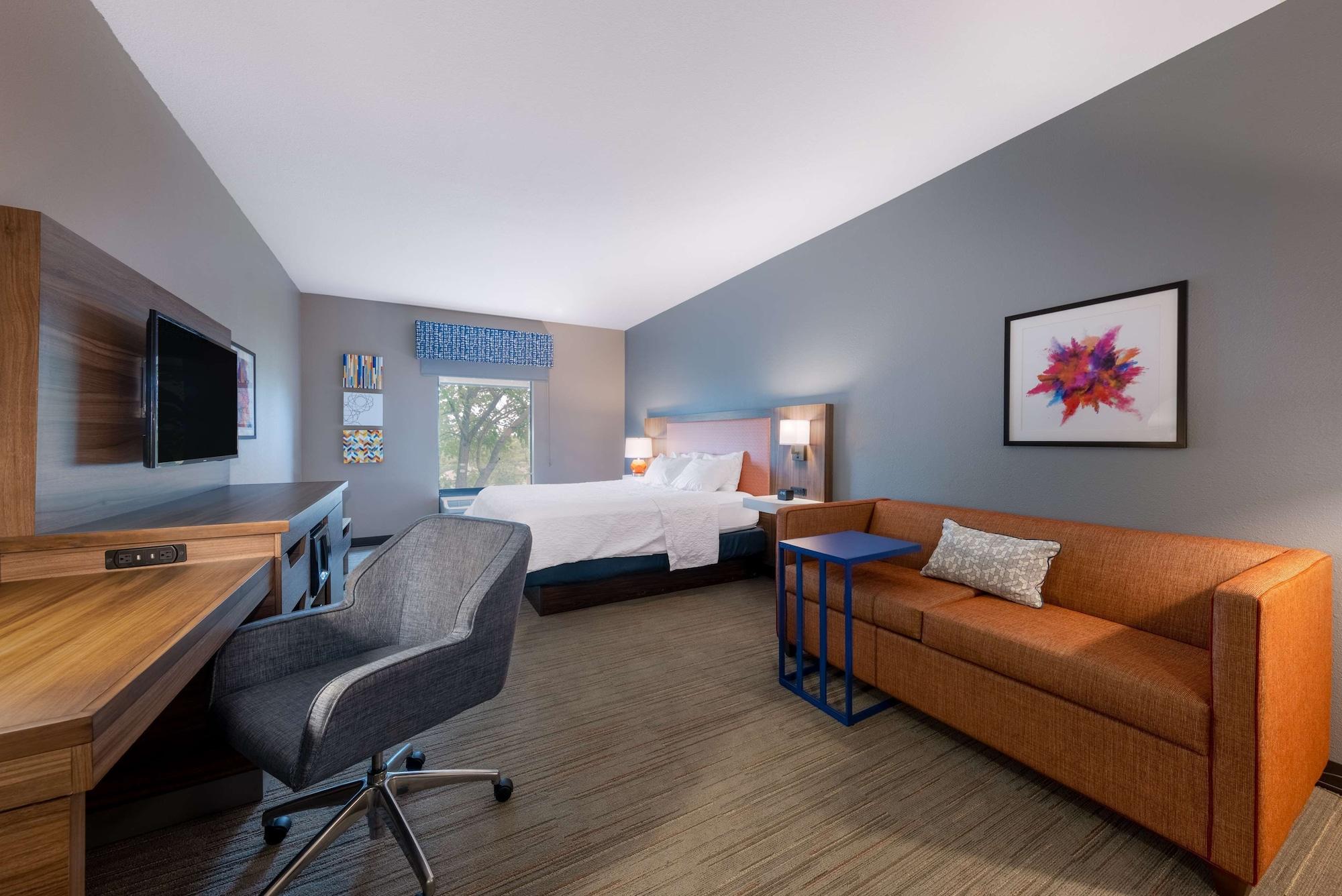Hampton Inn Сейнт Робърт Екстериор снимка