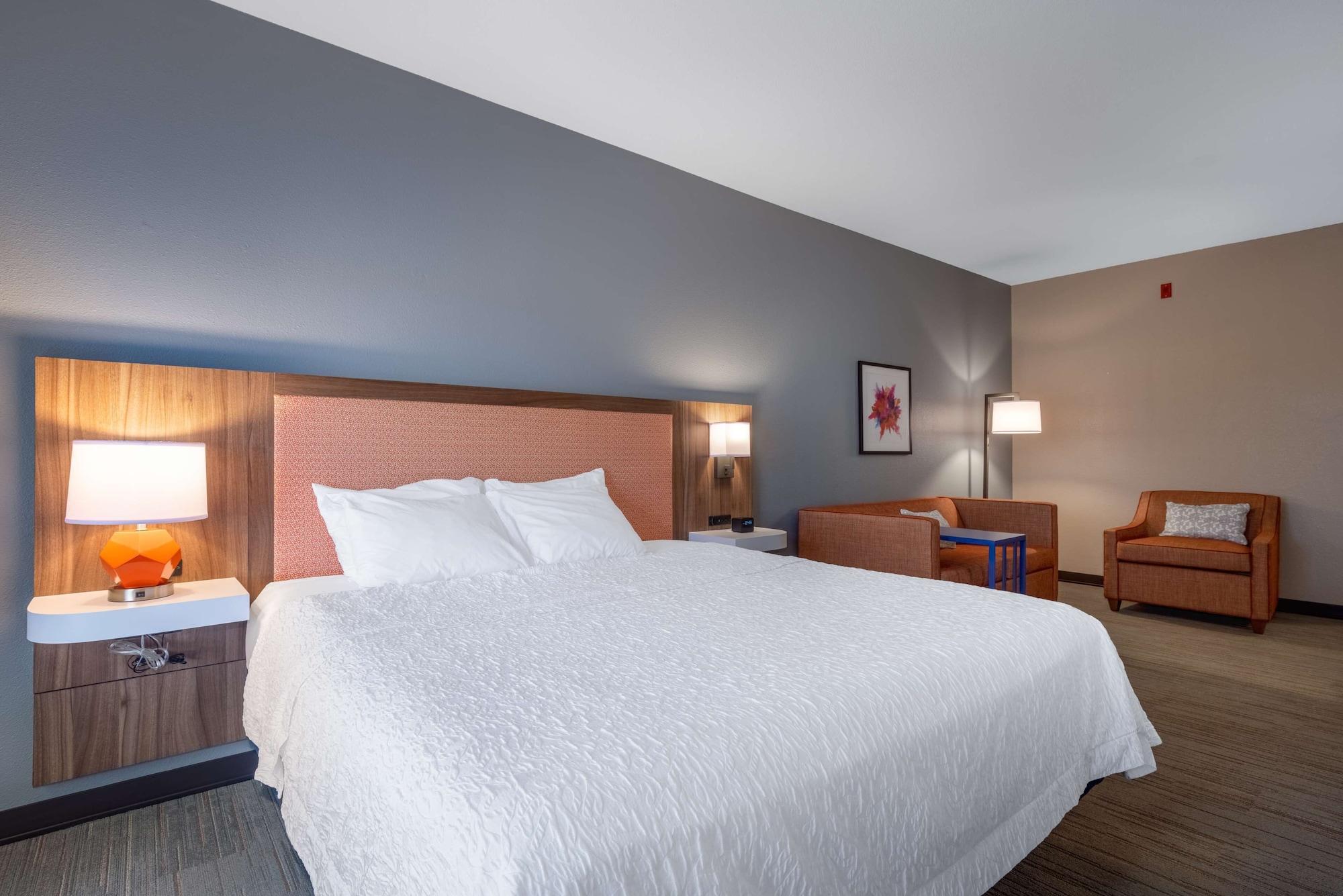 Hampton Inn Сейнт Робърт Екстериор снимка