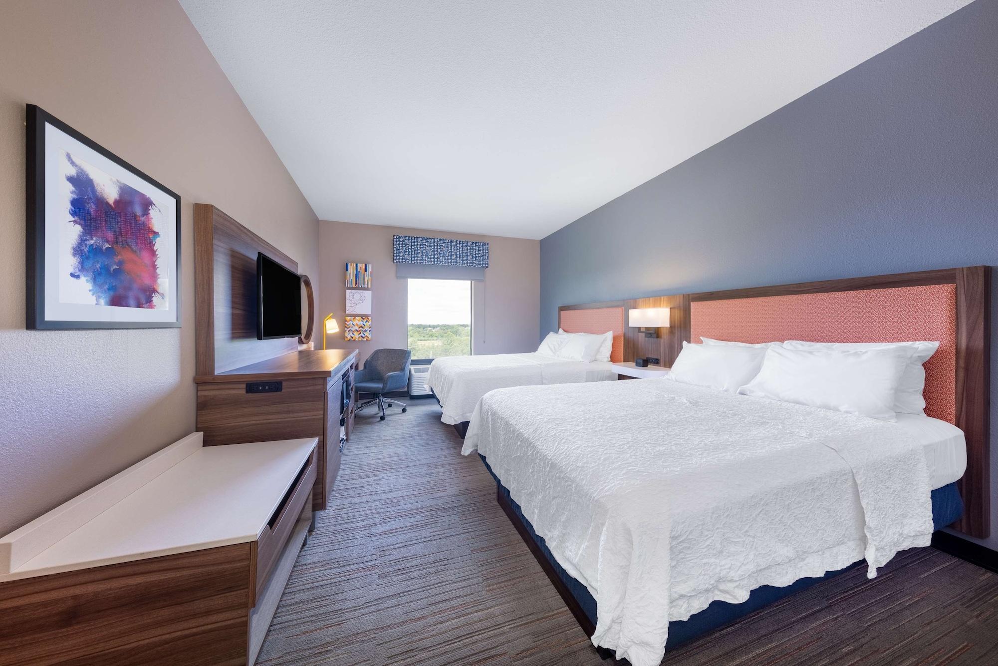 Hampton Inn Сейнт Робърт Екстериор снимка