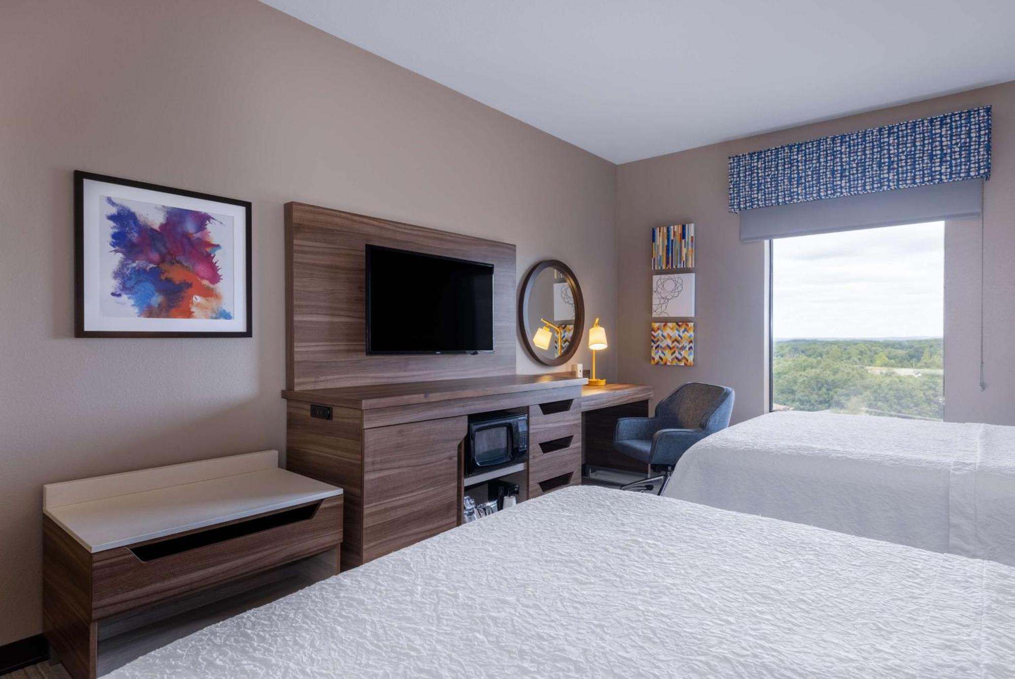 Hampton Inn Сейнт Робърт Екстериор снимка