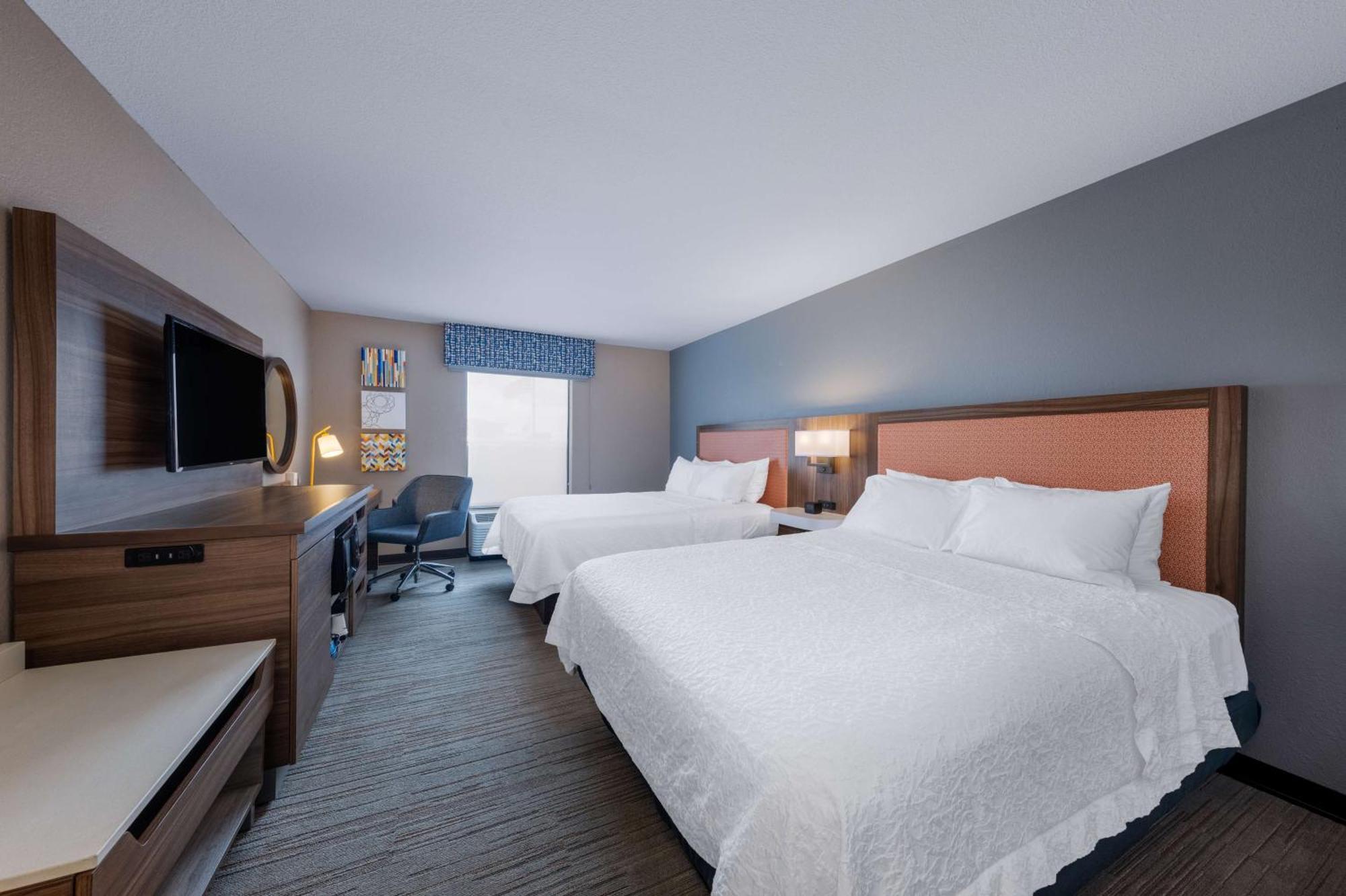 Hampton Inn Сейнт Робърт Екстериор снимка