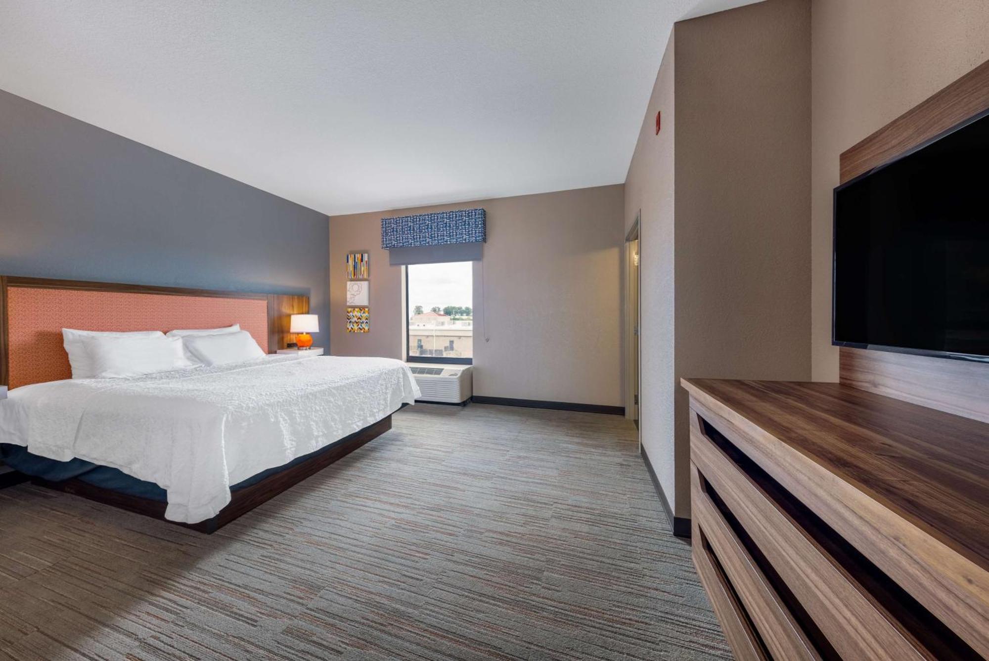 Hampton Inn Сейнт Робърт Екстериор снимка