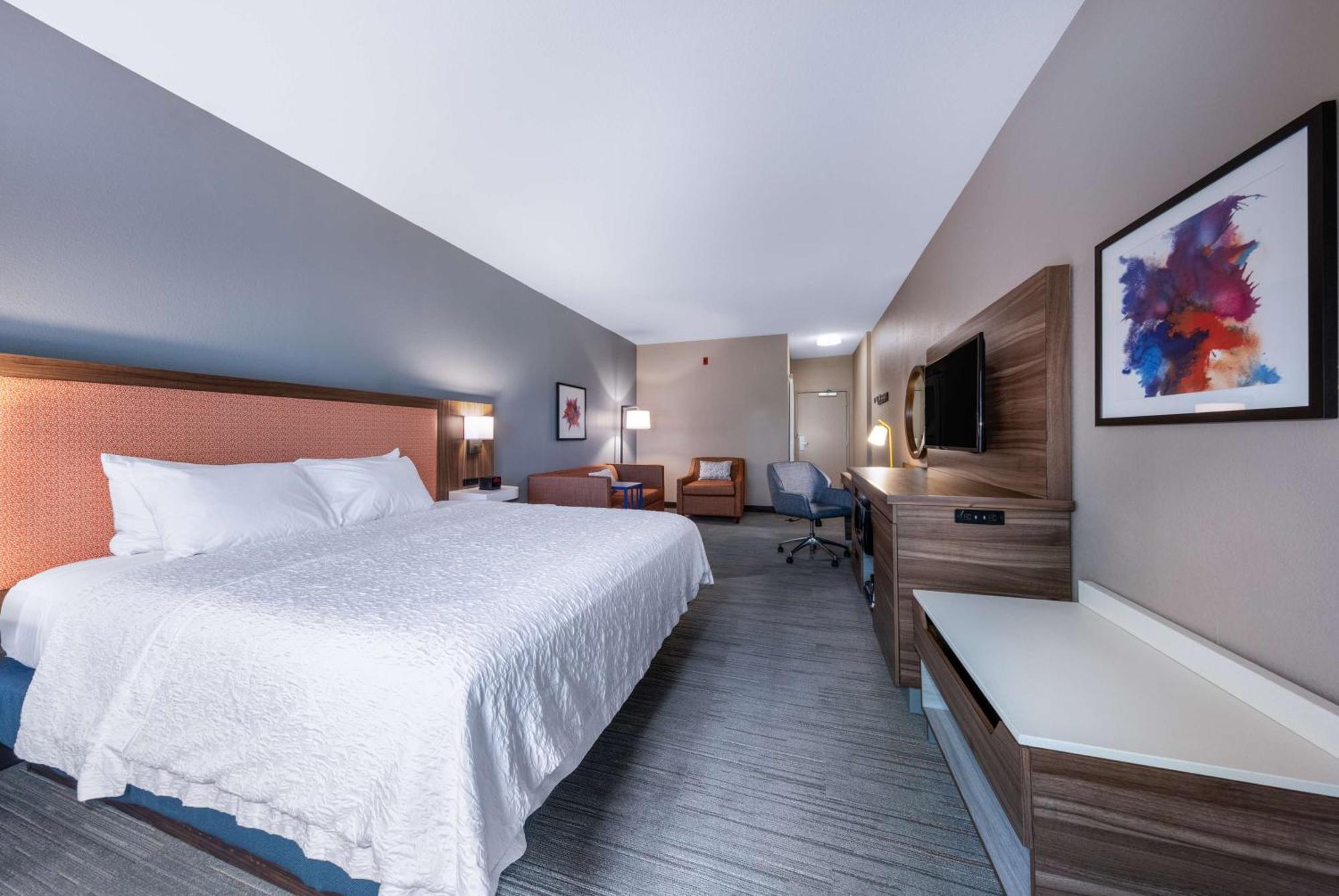 Hampton Inn Сейнт Робърт Екстериор снимка